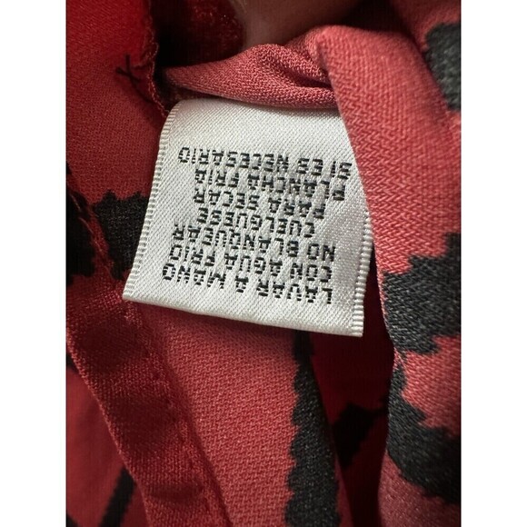 Signature Studio Shirt Womens L Red Black Colorful Relaxed Lightweight Top - Picture 4 of 11